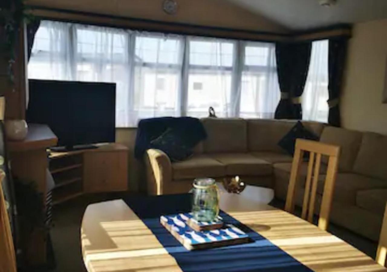 Tranquil 6 Berth Luxury Holiday Home Chichester Dış mekan fotoğraf