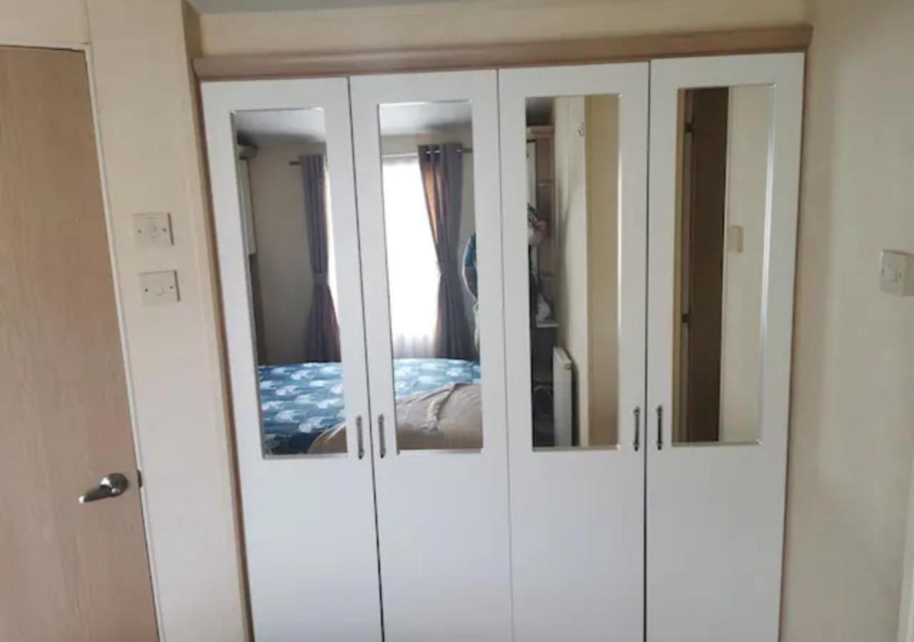 Tranquil 6 Berth Luxury Holiday Home Chichester Dış mekan fotoğraf
