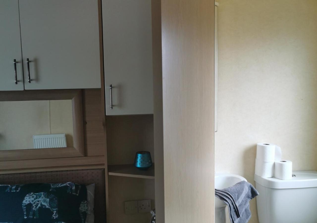 Tranquil 6 Berth Luxury Holiday Home Chichester Dış mekan fotoğraf