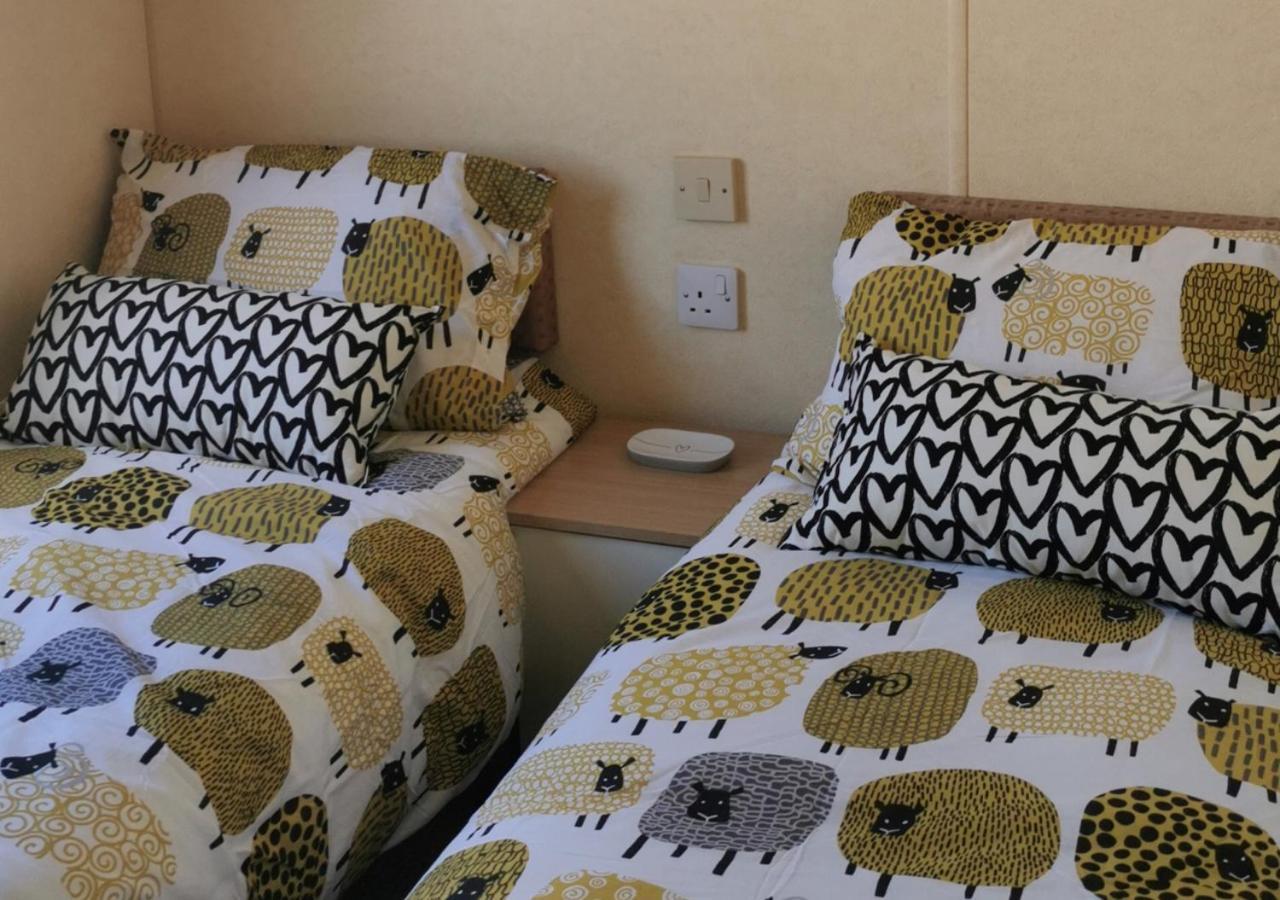 Tranquil 6 Berth Luxury Holiday Home Chichester Dış mekan fotoğraf